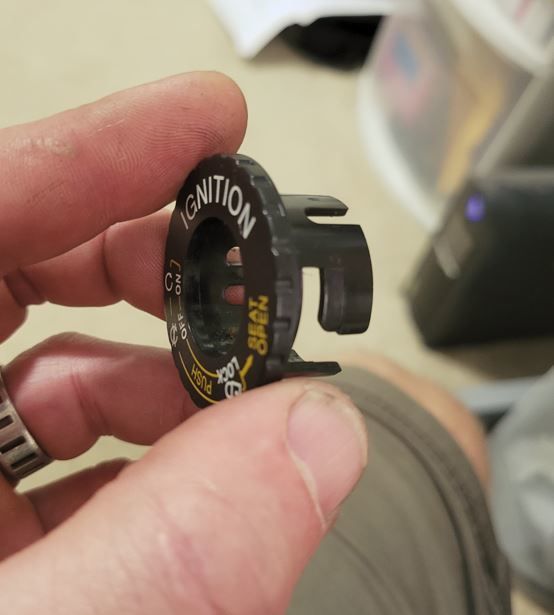 Free STL file Genuine Scooters Buddy 50 Key Switch Ignition Trim Ring