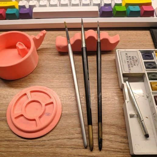 Dinosoar Brush Holder and Aquarella/ watercolor palette
