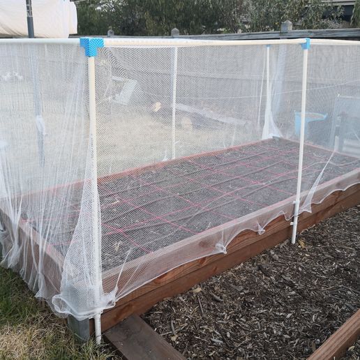 IMG_20190305_194456.jpg Garden Bed Screen