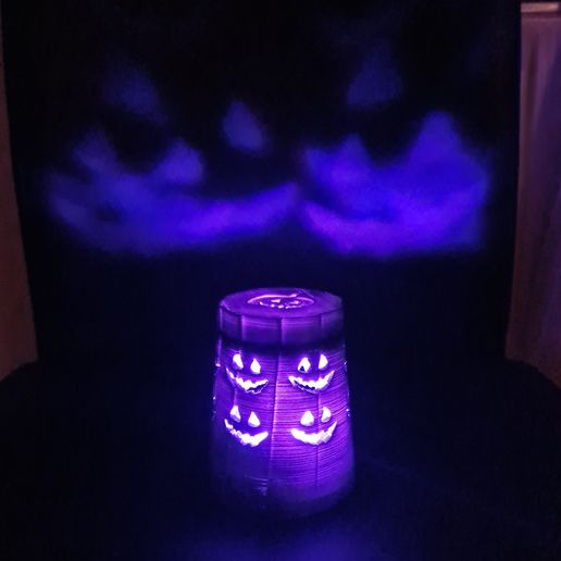 20230920_231605.jpg Lámpara de Halloween