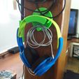 20180708_103722.jpg Fichier STL gratuit Porte-casque・Idée pour impression 3D à télécharger