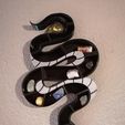 IMG_20221119_130732.jpg 3D file Snake Crystal Shelf, Holder, Organizer・Design to download and 3D print