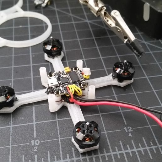 20180602_171930.jpg Cadre RakonHeli 76mm