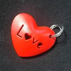 Heart-keychainv2.jpg OBJ file Heart keychain with love text inside・Model to download and 3D print