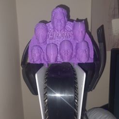 20230318_203137.jpg Fichier STL Support pour casque PS5 Avengers・Modèle à télécharger et à imprimer en 3D