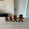 IMG_4861.jpg Gingerbread Family