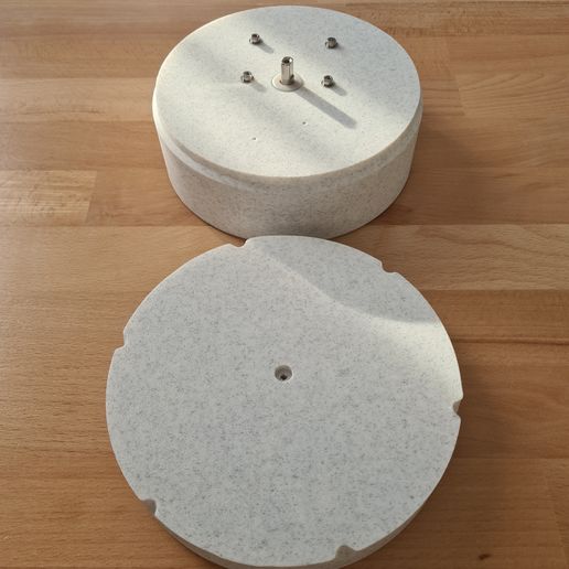 20240922_183618.jpg turn table (from watch winder)