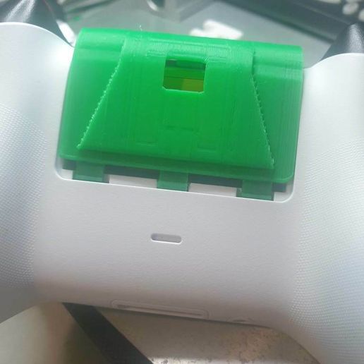 4dc00e9c-af12-4008-968e-201a99665307.jpg Xbox One Elite Controller Battery Cover with 1914 Clips