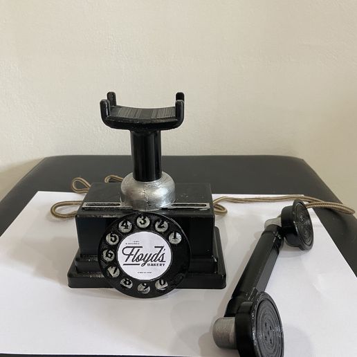 IMG-2166.jpg Vintage phone