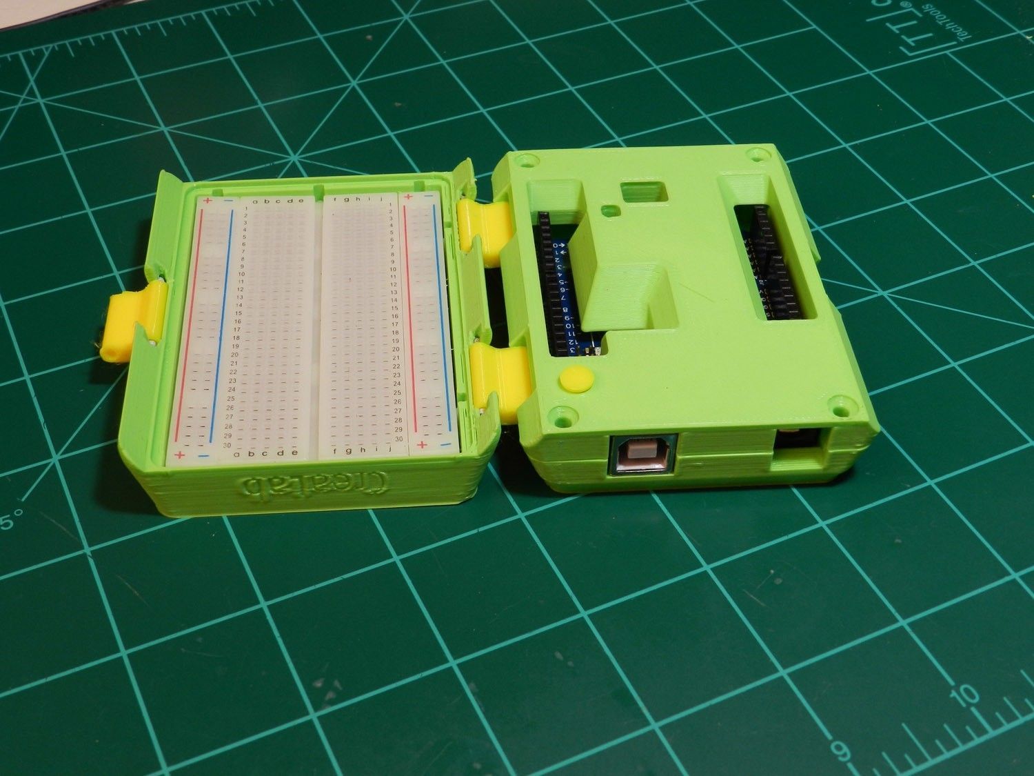 Распечатать в формате 3D работу ARDUINO UNO PORTABLE LAB CASE • Сделано ...