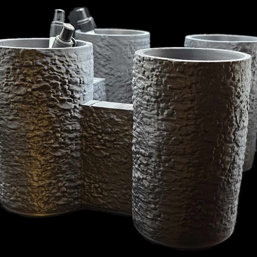 castle-keep-tower-and-stoage1.jpg Castle Keep dice tower and storage