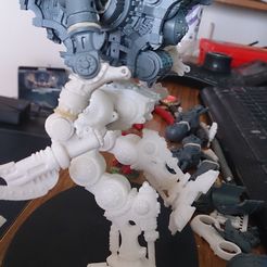 DSC_0153.JPG Knight Titan Poseable Legs & CCW