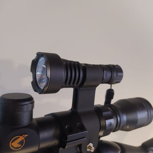 WhatsApp-Image-2024-05-21-at-13.26.09.jpeg Flashlight Scope Mount (Clip-On)