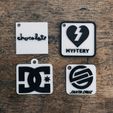 WhatsApp-Image-2022-09-16-at-16.54.28.jpeg Key ring pack of iconic Skate brands