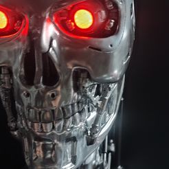 Crâne de Terminator T-800 mobile