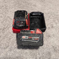 370129037_1777373522739114_1027087321893857399_n.jpg Milwaukee M18 Extended Capacity Battery Rubberized Magnetic Base