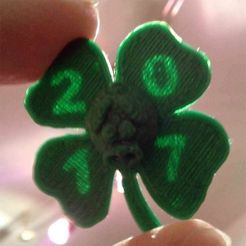 New_Year_Clover_Light.jpg Free 3D file New Years Clover with Pig, hidden numbers・3D printable model to download