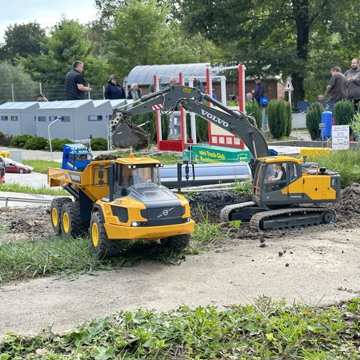 Volvo bruder dumper 2025