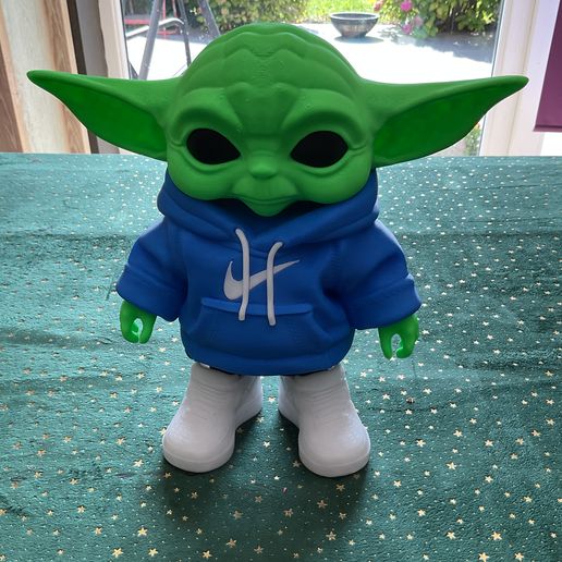Baby Yoda urban vibes
