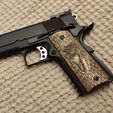 IMG_20221002_194656.jpg COLT 1911 CLASSIC SHAPE GRIPS DRAGON ALSO FOR AIRSOFT