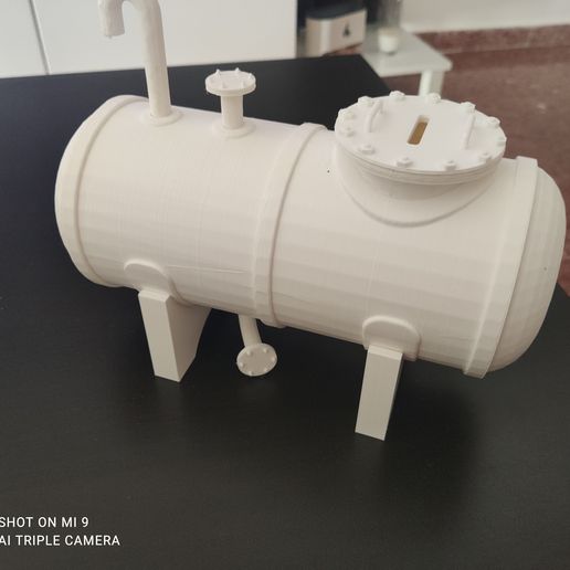 hucha2.jpg tanque horizontal