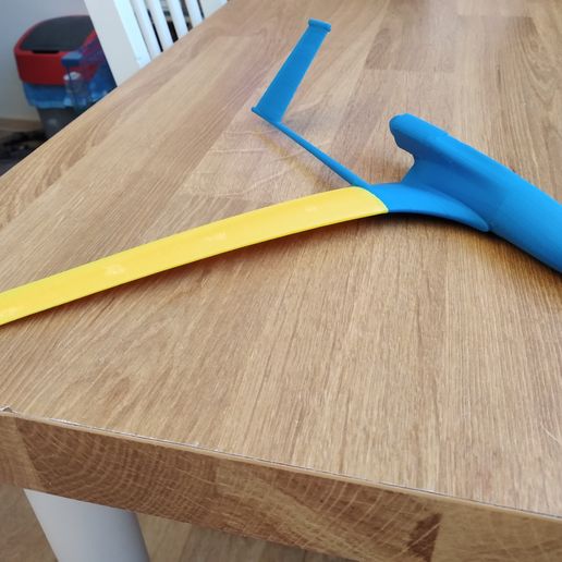 * Baykar Bayraktar TB2 modelo de dron