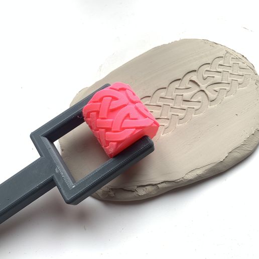 IMG_0963.jpg STAMP ROLLER FOR POTTERY - Celtic patterns