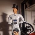 " 1) i eee eee 4 1/6 animatronic figure V2-V3