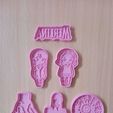 1c62e39d-b477-4a89-846d-66f8d4ce1ef0.jpg MERLINA COOKIE CUTTERS