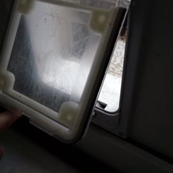 P1050001.JPG STL file After-sales service for cat flap seal support・3D print model to download