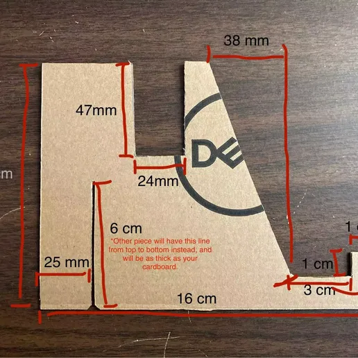 022a0d75-cbc8-40bd-9052-6e7c04a772f4.webp Posiris610's Collapsible Cardboard Stand with Dock Hub Stand