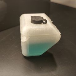 20181008_103805_HDR-1.jpg STL file Fillable 1/10 scale Windshield washer fluid container・3D print model to download