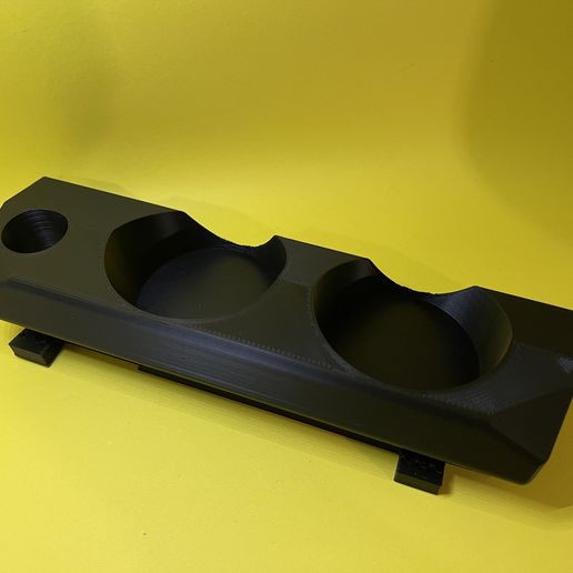 IMG_7836.jpg Cup holder BMW E30