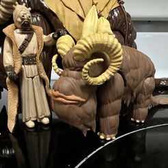 358261877_950142802764051_1416292009501305276_n.jpg STL file STAR WARS VINTAGE BABY BANTHA, TUSKEN RAIDER CREATURE, UNPRODUCED CUSTOM HASBRO, KENNER 3.75", 1/18・Model to download and 3D print