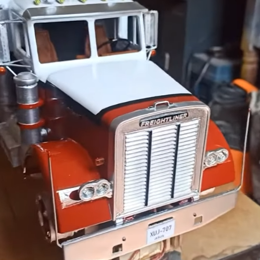 Freightliner FCL Truck Body 1/14 Tamiya