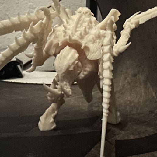 ALIEN SPACE BUG  SCREECHING EXECUTIONER