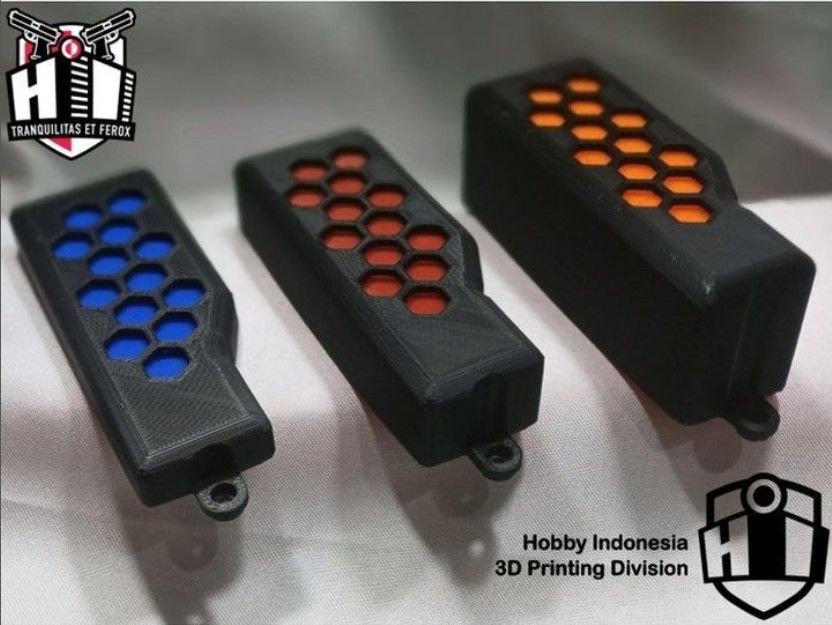 Download STL file Nerf Elite Stryfe extended battery cover 3 Size