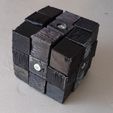 P1040468_display_medium_display_large_display_large.jpg Rubik's Magic Cube