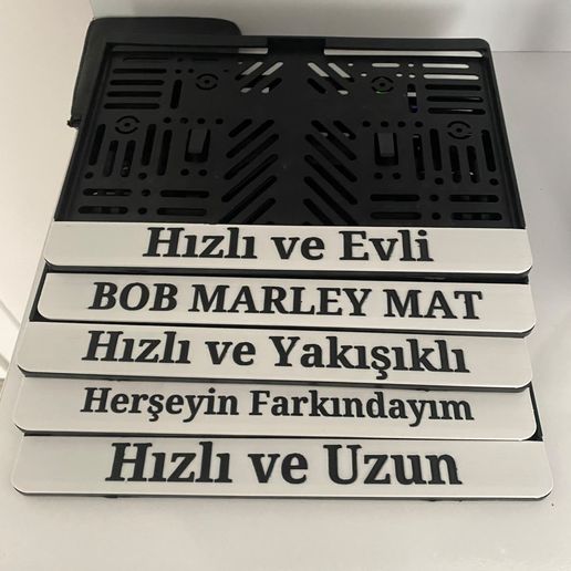 Customizable licance plate for motorcycles