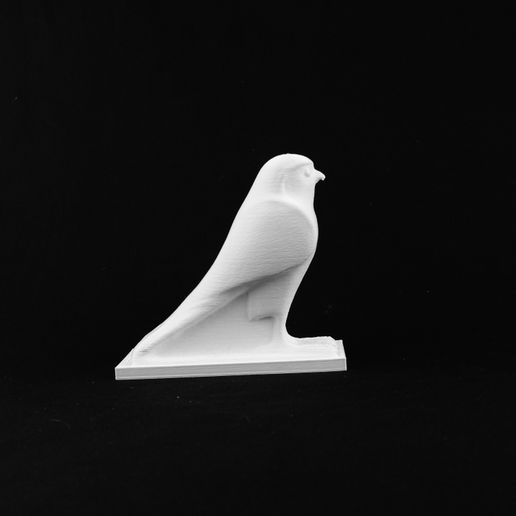 727378d8e1b589ed055074de91c54d00ed6c3977.jpg Falke Reliquienbox