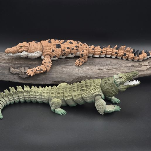 Saltwater Crocodile - Articulated Hyper Realistic Reptile
