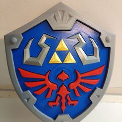 IMG_20191024_191819.jpg Archivo STL gratis The Legend of Zelda - Escudo Hylian multiparte・Diseño imprimible en 3D para descargar