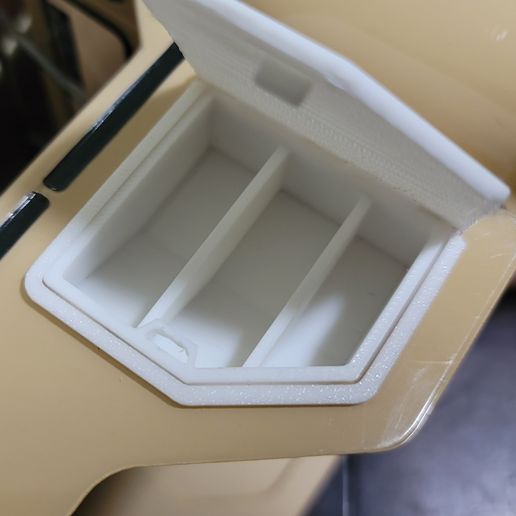 20240715_171623.jpg Functional cargo box - Fits Element Zuul