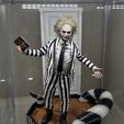IMG_9455.jpeg Beetlejuice - socle de présentation à l'échelle 1/6