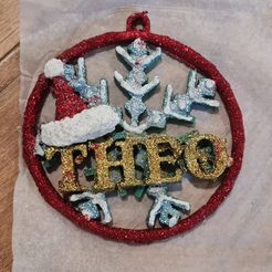 theo.jpg ornement de noel Theo