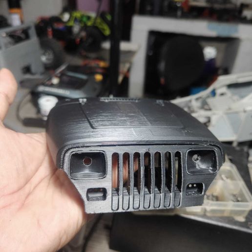 WhatsApp-Image-2025-04-10-at-18.52.39.jpeg hood engine vanquish H10 Optic