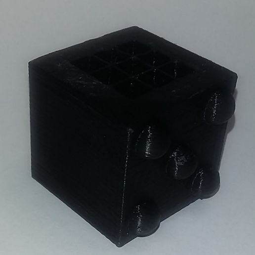 20160923_152924.jpg Cubo de Fidget Silencioso