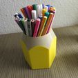 gelber-becher01.jpg PEN CUPS FOR COLORED, COLORED AND LEAD PENCILS