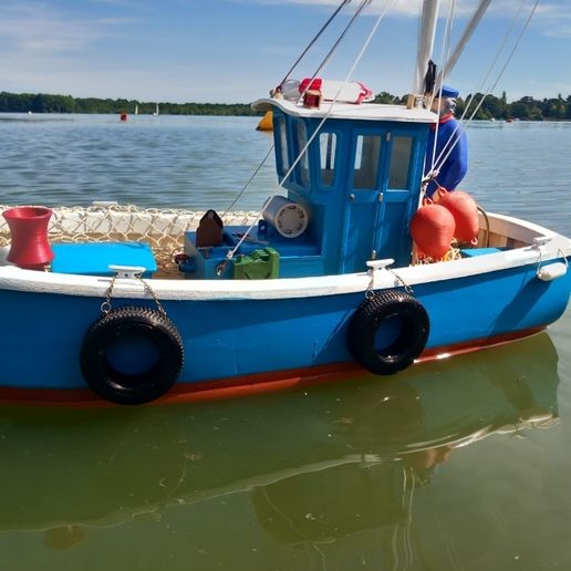🛥️ RC radio-controlled trawler・ STL File for 3D printing・Cults