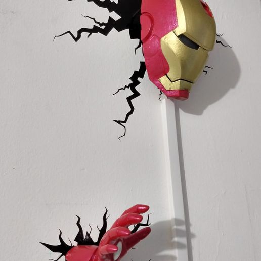 WhatsApp Image 2018-11-16 at 10.56.36 PM.jpeg Lâmpada de parede Ironman